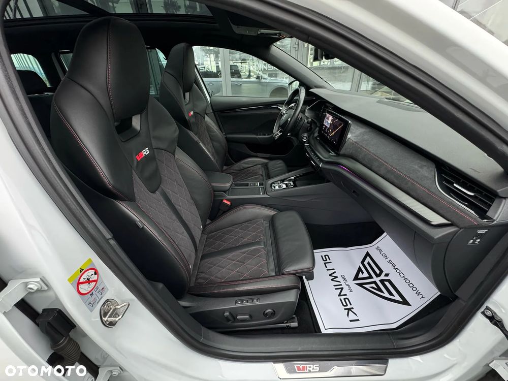 Skoda Octavia 2.0 TDI DSG 4x4 RS Plus - 17