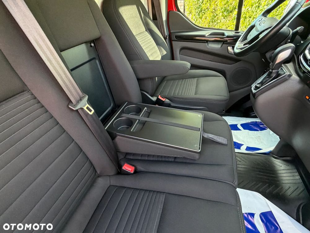 Ford TRANSIT CUSTOM - 11