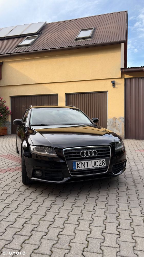 Audi A4 Avant - 1