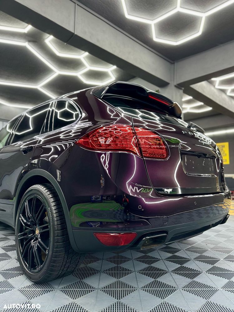Porsche Cayenne 3.0TD TipTronic - 12