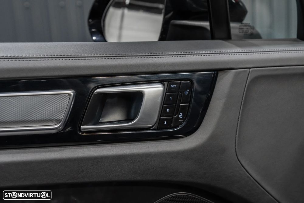 Porsche Cayenne Platinum Edition - 20