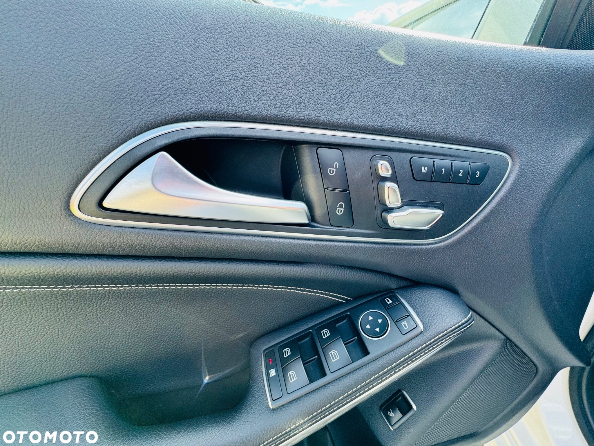Mercedes-Benz CLA 250 7G-DCT - 15