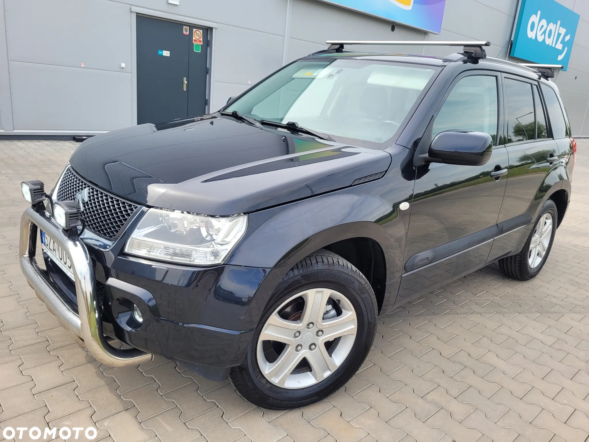 Suzuki Grand Vitara 2.0 De luxe - 2