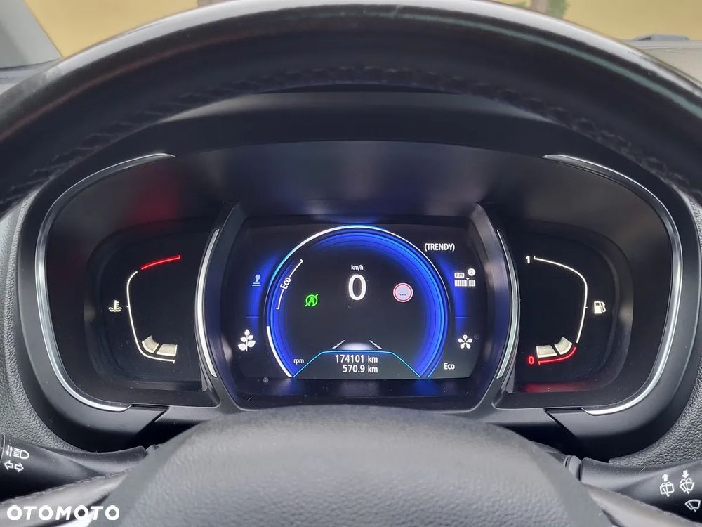 Renault Scenic 1.6 dCi Energy Bose Edition S&S - 24