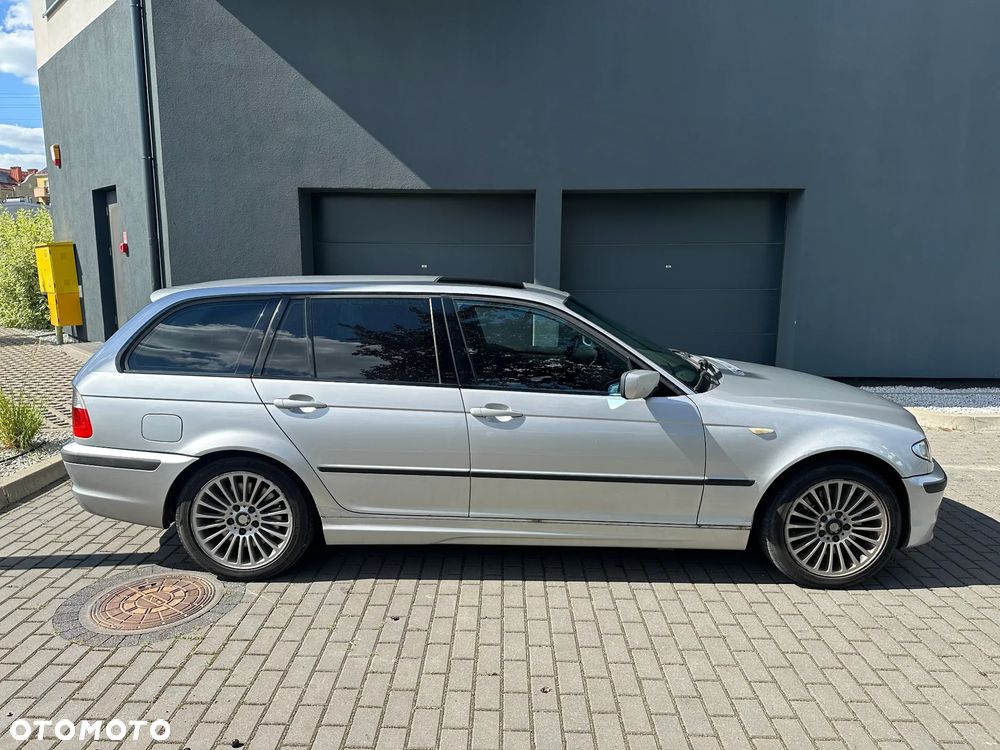 BMW Seria 3 330xi Edition Exclusive - 4