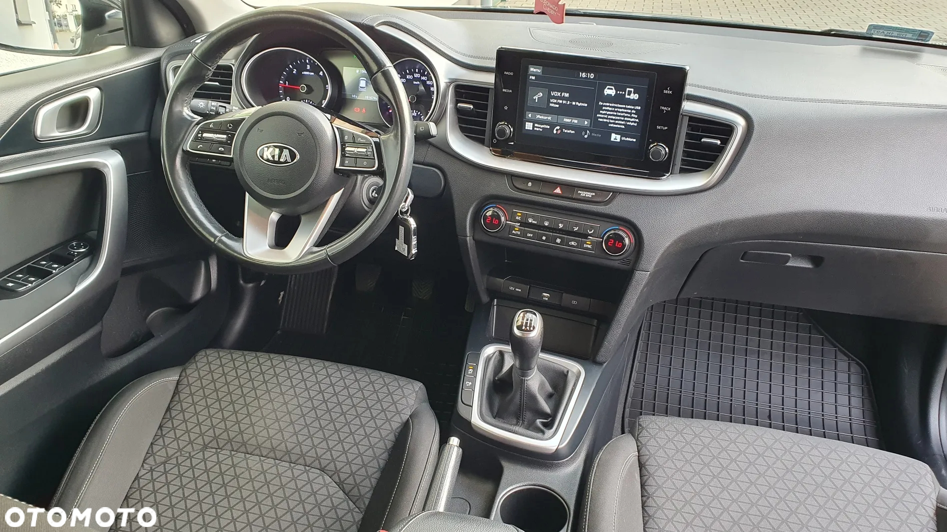 Kia Ceed 1.6 CRDi SCR M - 13