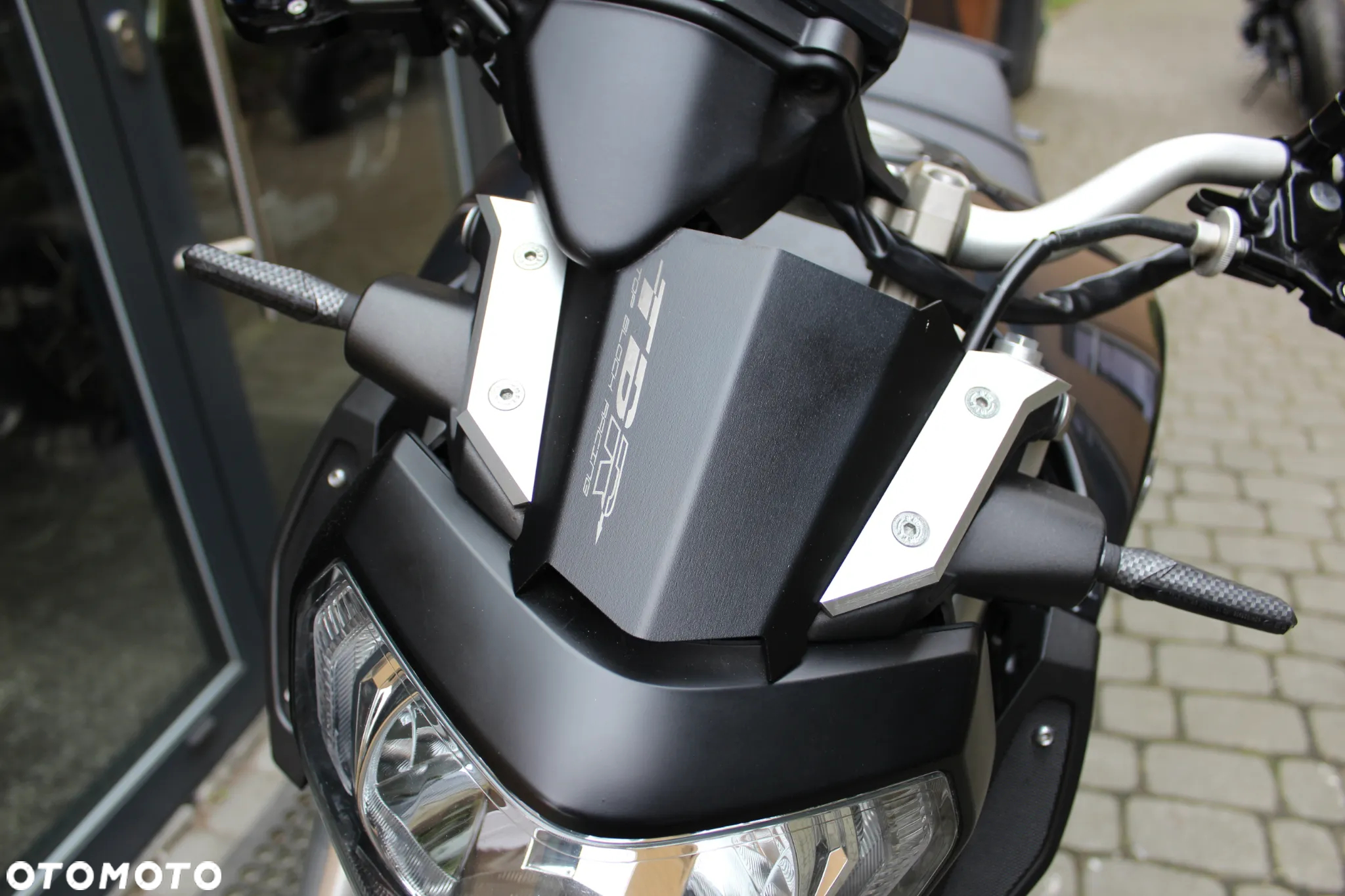 Yamaha MT - 12
