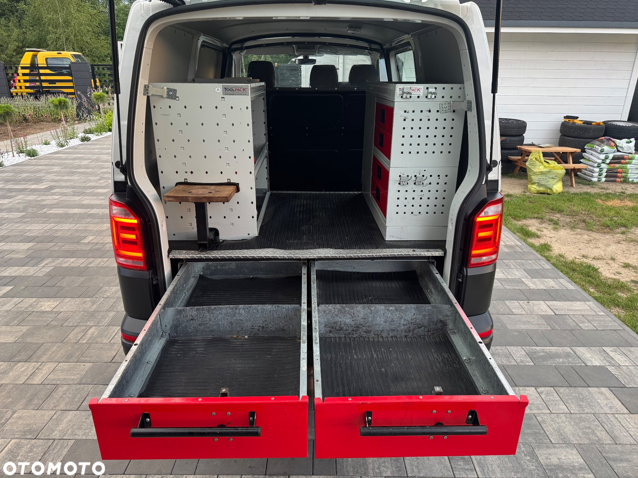 Volkswagen Transporter - 22