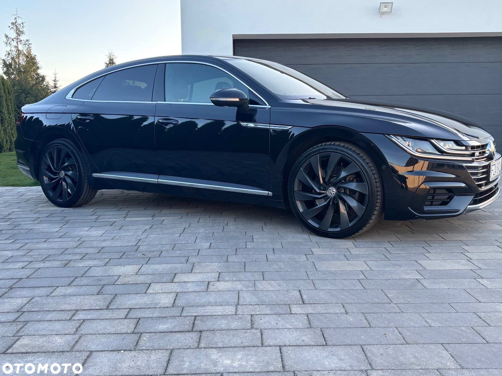 Volkswagen Arteon 2.0 TDI Bi-Turbo SCR 4Mot R-Line Edition DSG - 13