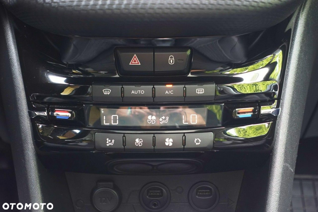 Peugeot 2008 - 17