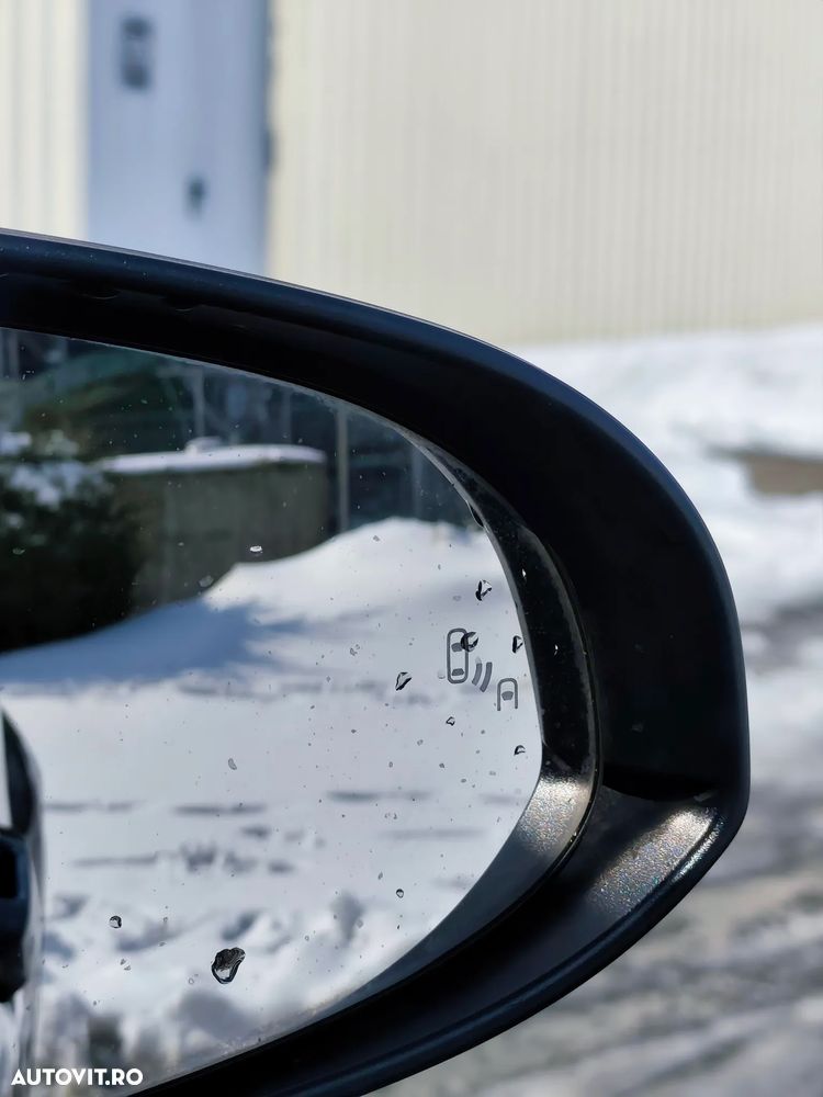 Toyota C-HR Lounge - 10