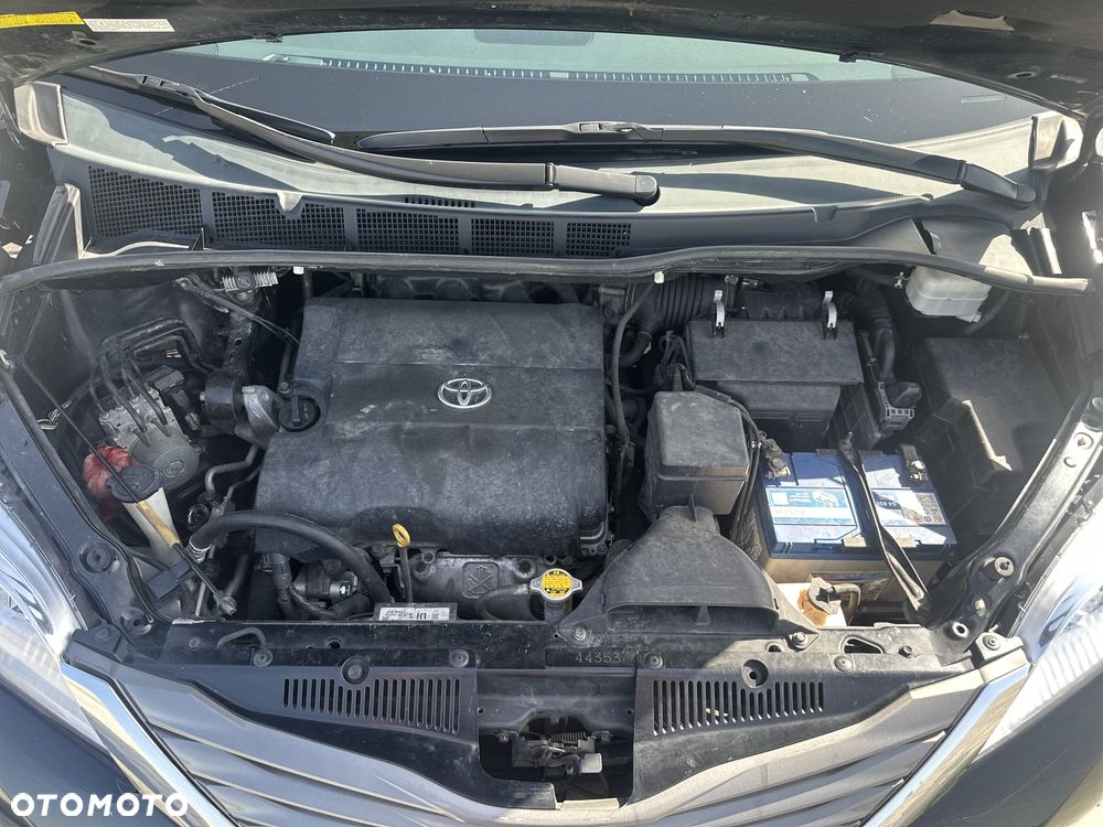Toyota Sienna 3.5 V6 XLE AWD - 14