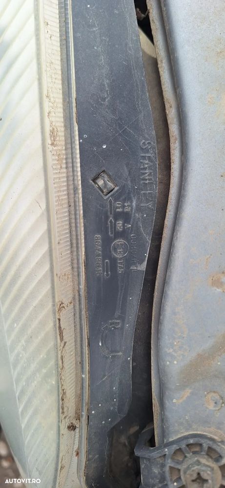 FAR DREAPTA SUZUKI IGNIS 2004-2006 - 2