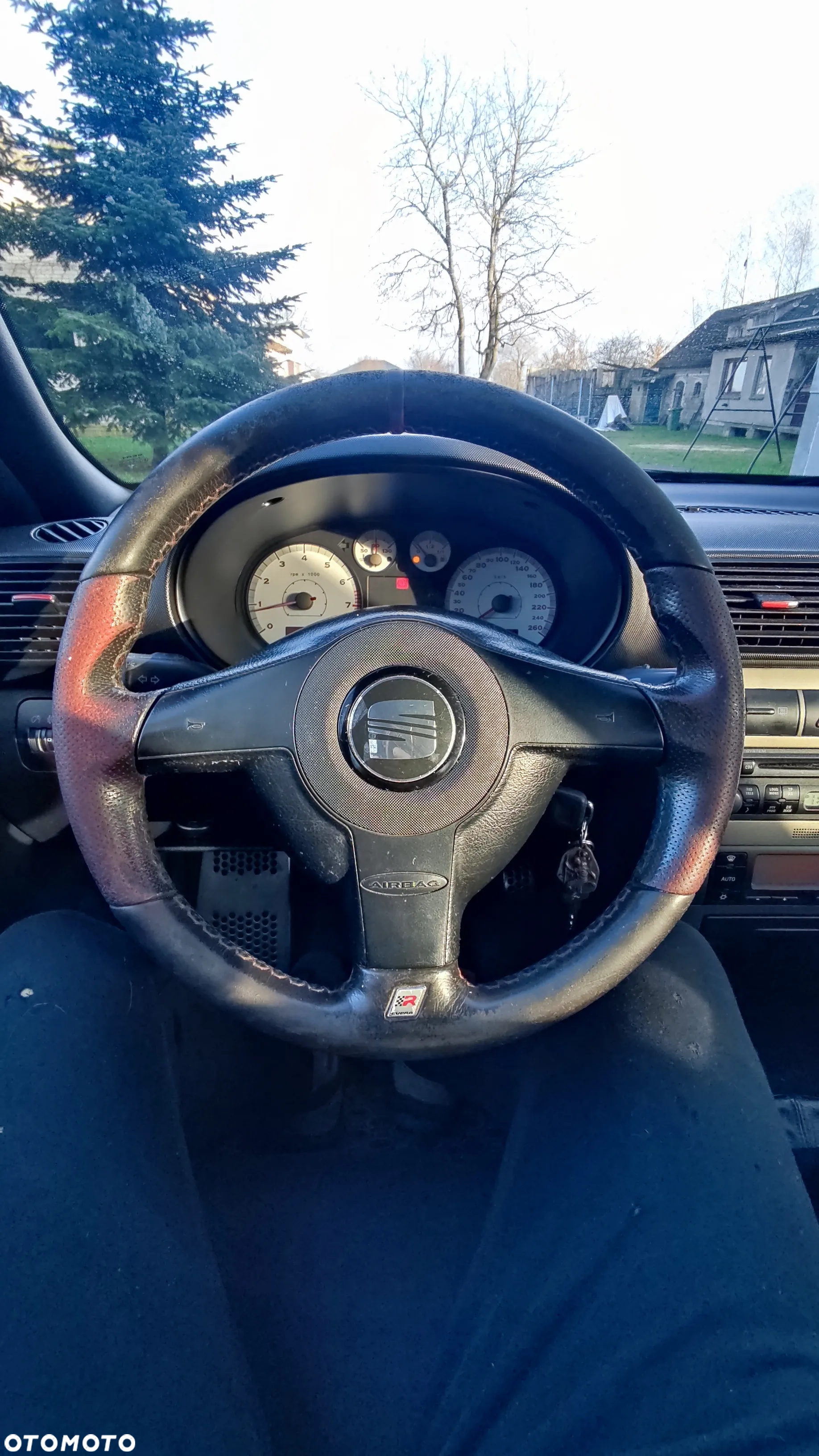 Seat Leon 1.8T Cupra R - 11