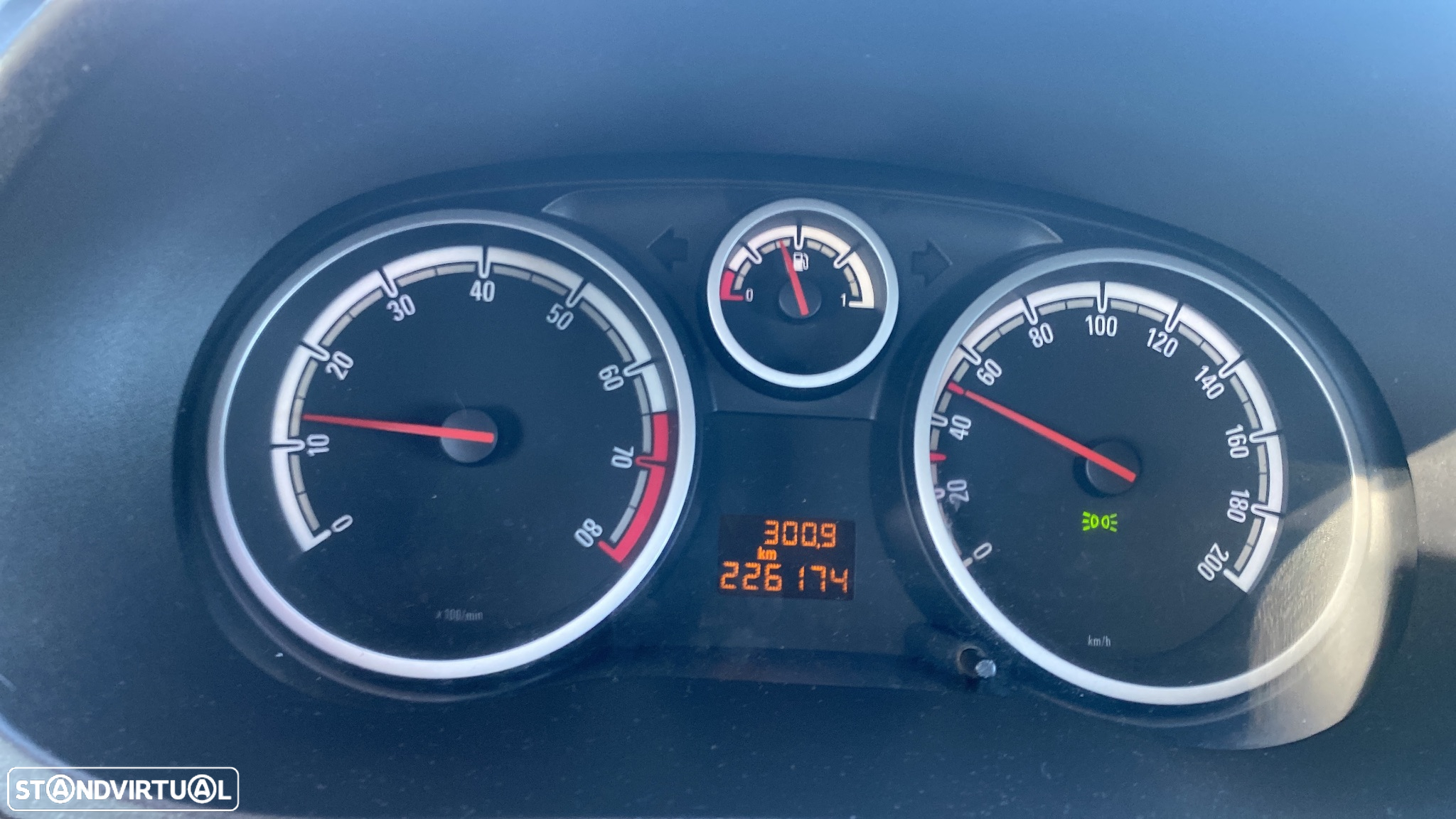 Opel Corsa 1.2 Black Edition - 12