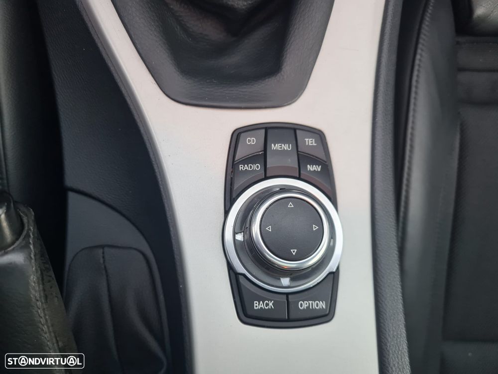 BMW 320 d Coupe Edição M - 9