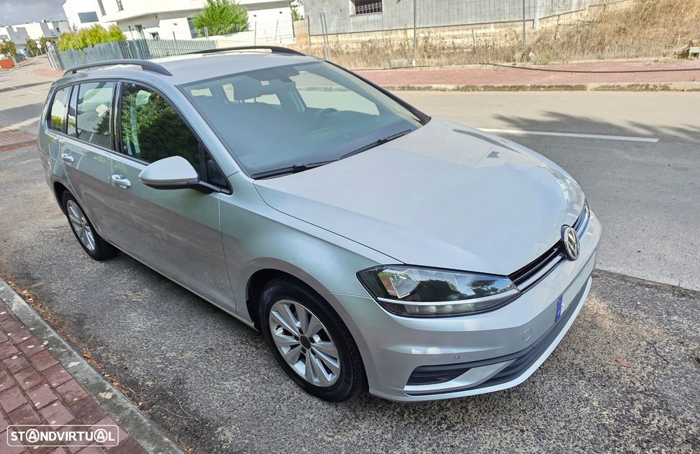 VW Golf Variant 1.6 TDi SCR Comfortline - 4