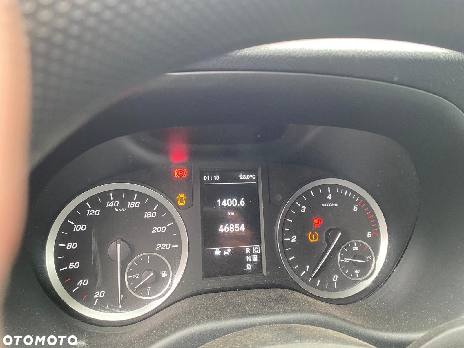 Mercedes-Benz Vito - 9