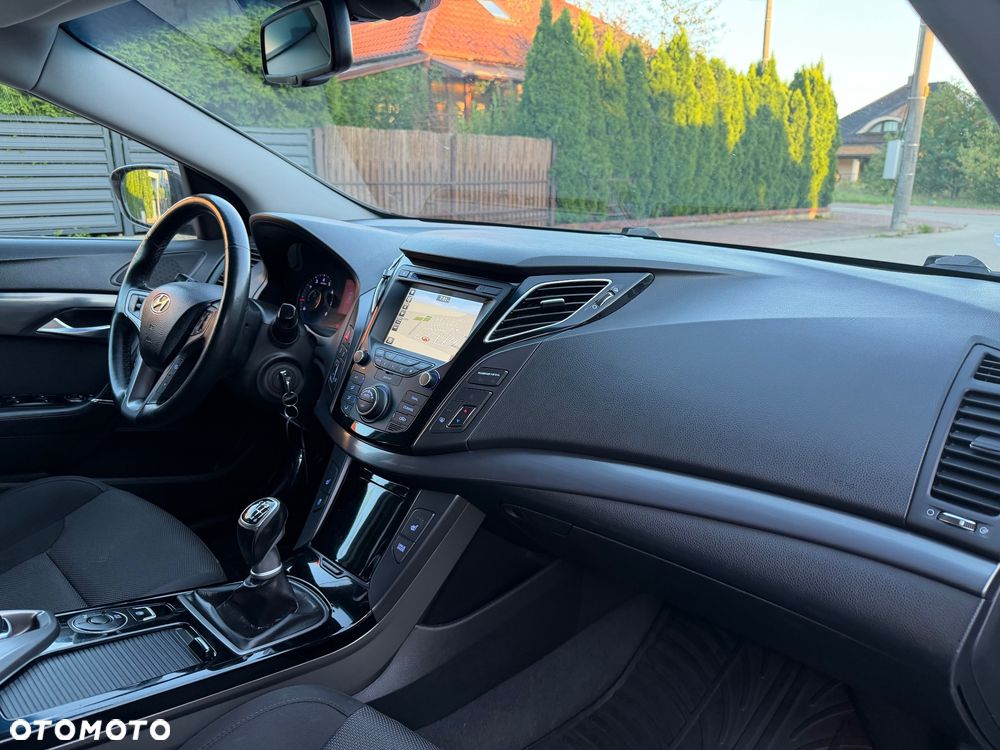 Hyundai i40 i40cw 1.6 Fifa World Cup Edition - 36