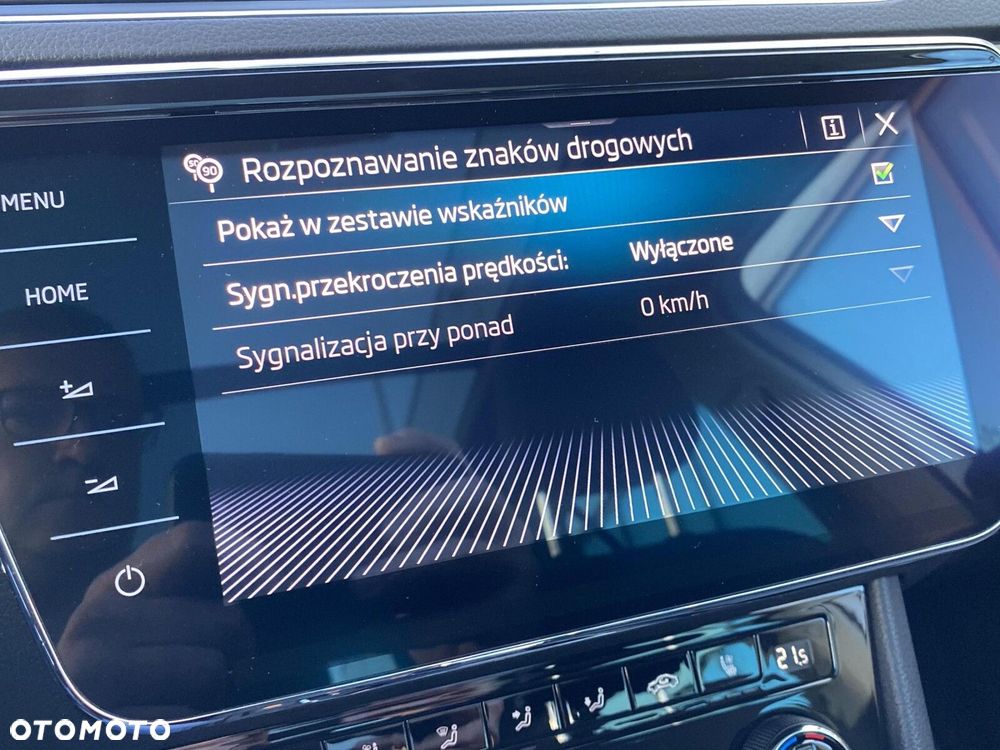 Skoda Superb 2.0 TDI SCR Style DSG - 39