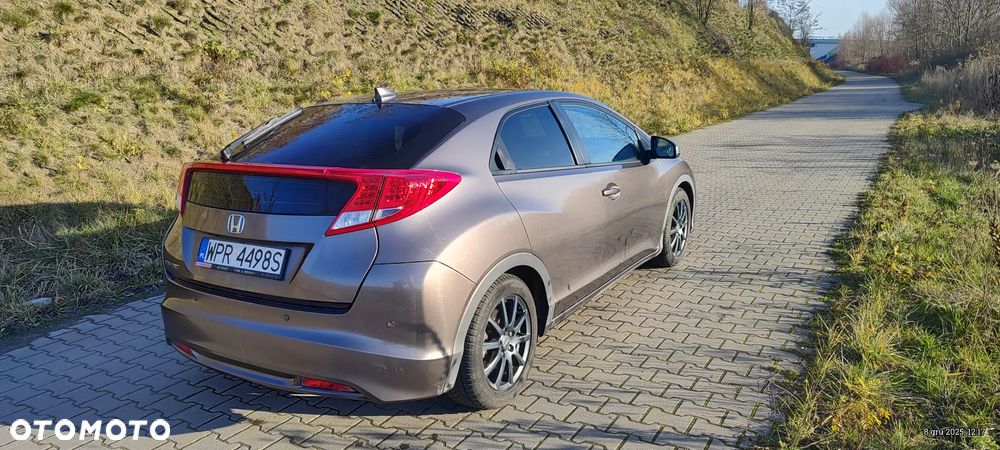 Honda Civic - 9