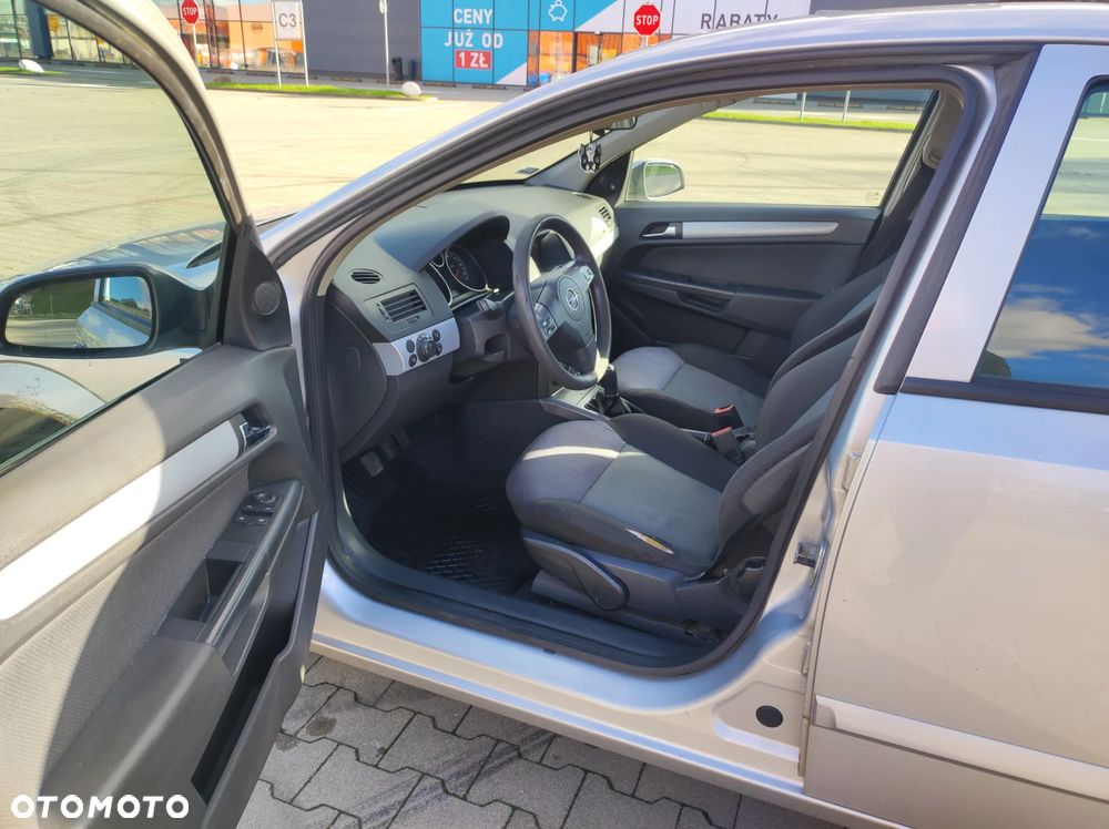 Opel Astra III 1.7 CDTI Elegance - 20