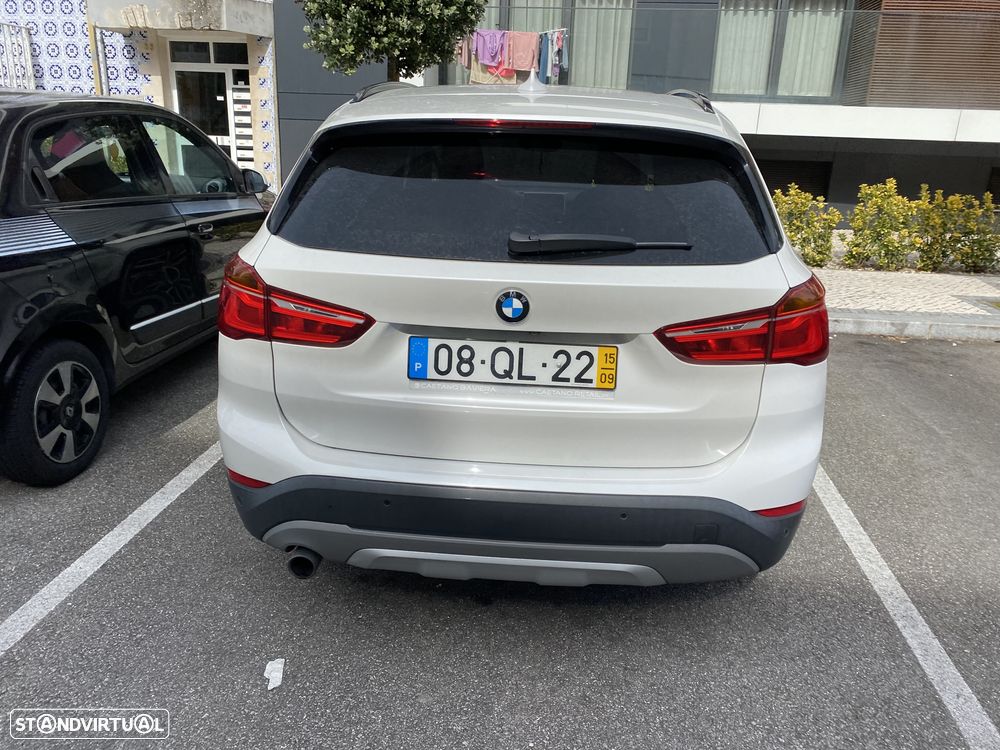 BMW X1 18 d sDrive Auto Pack M - 6