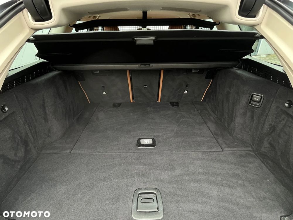 BMW Seria 5 520d xDrive Luxury Line - 12