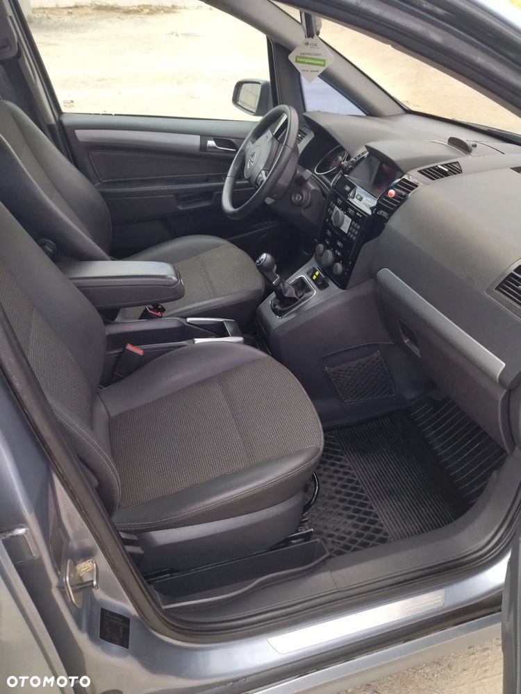 Opel Zafira 1.6 Cosmo - 12