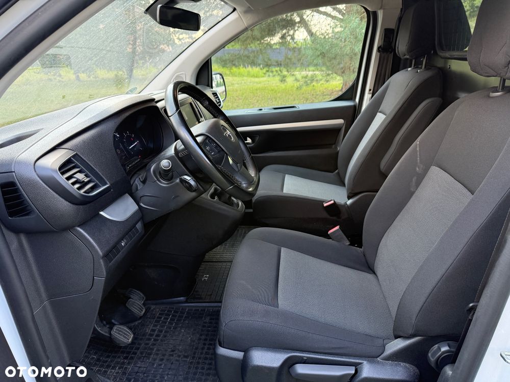 Opel Vivaro - 18