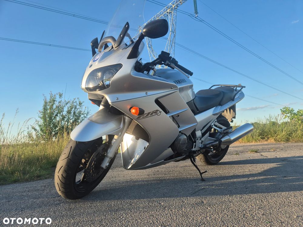 Yamaha FJR - 4