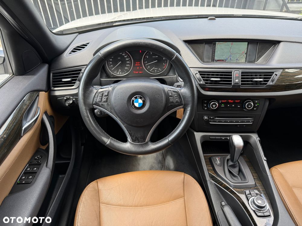 BMW iX1 - 16