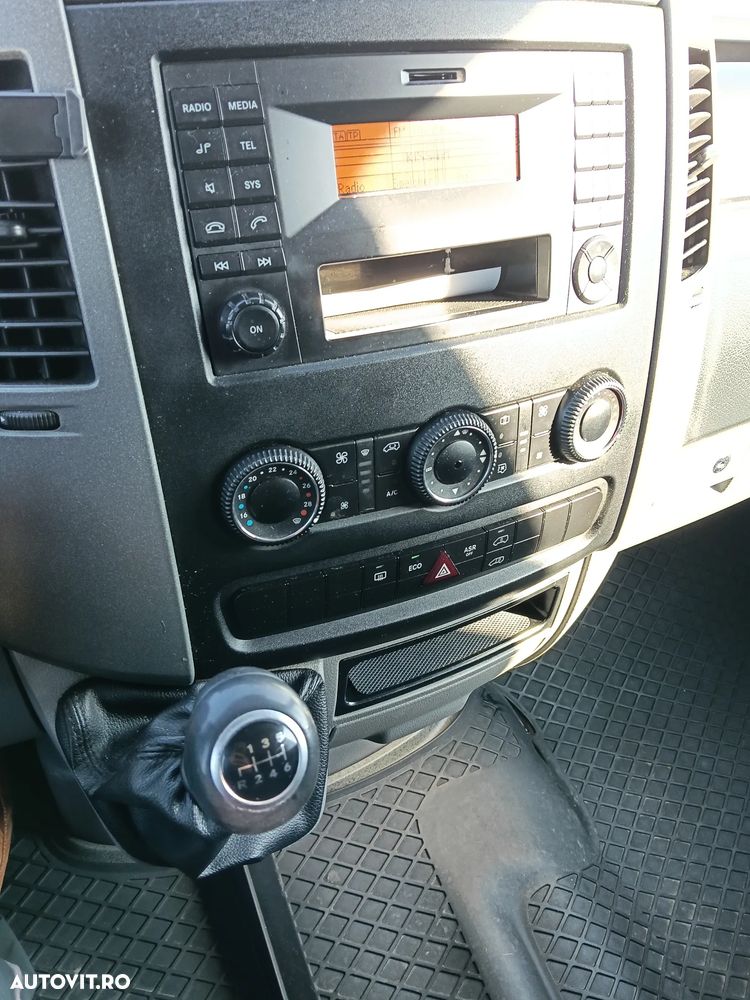 Mercedes-Benz Sprinter - 7