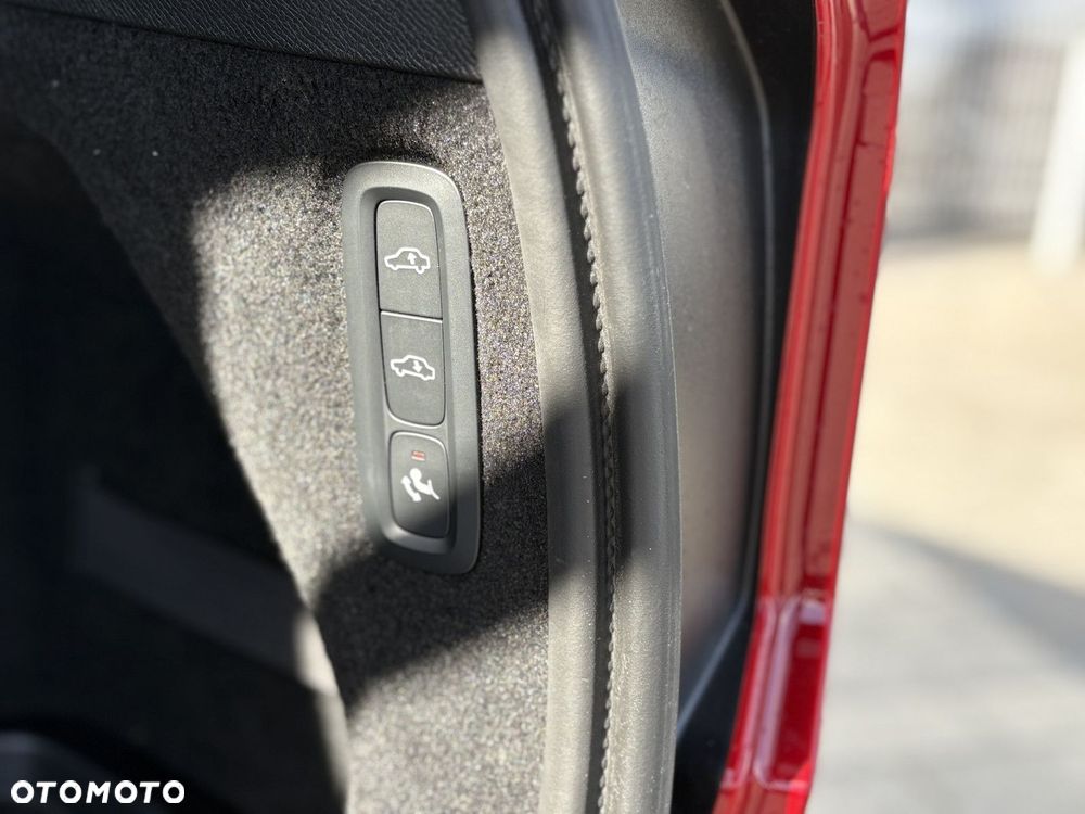 Volvo XC 90 - 35