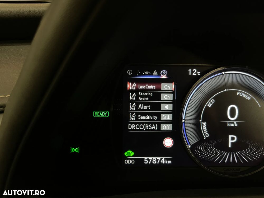 Lexus UX 250h Business Edition - 24