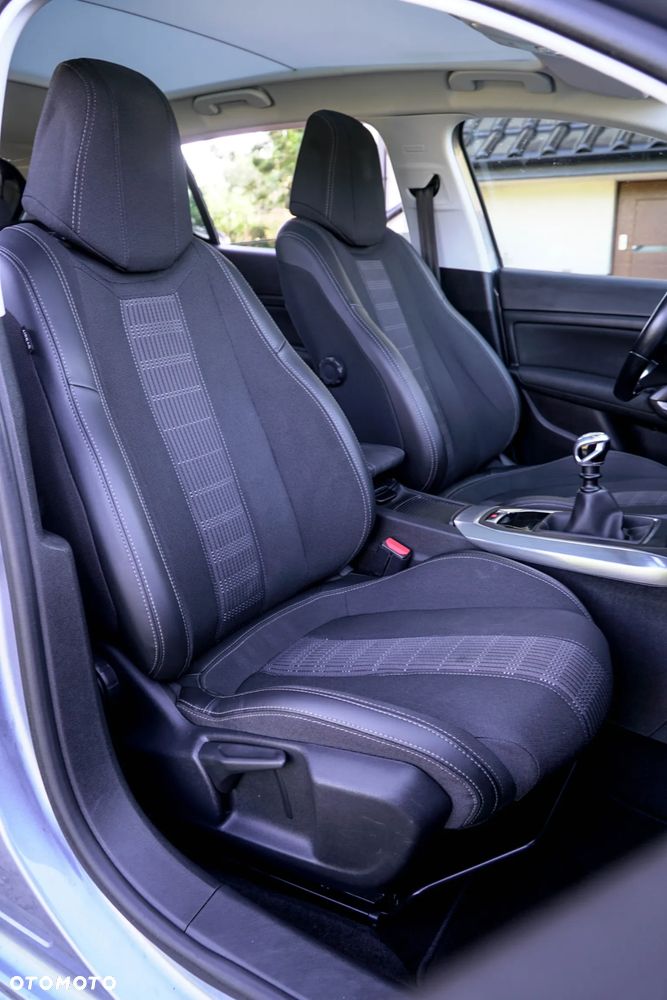Peugeot 308 - 31