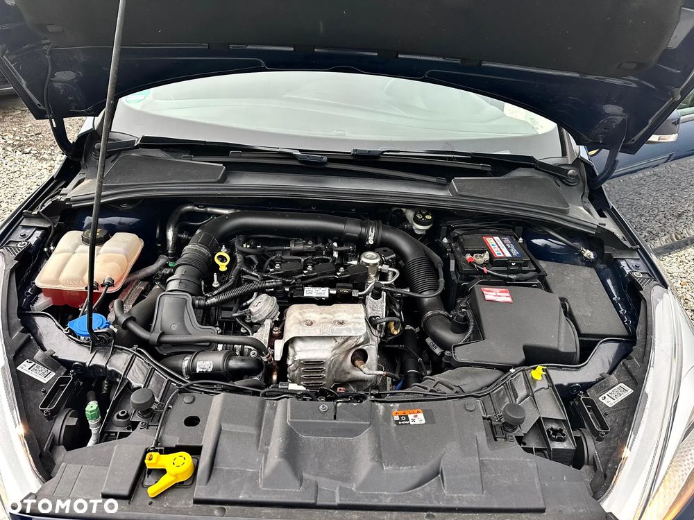 Ford Focus 1.0 EcoBoost Trend - 34