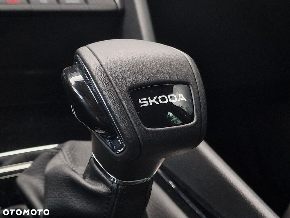 Skoda Karoq 1.5 TSI ACT Selection DSG - 25