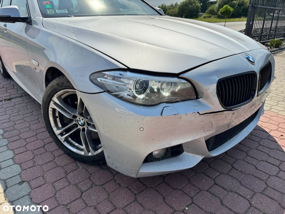 BMW Seria 5 530d xDrive - 12