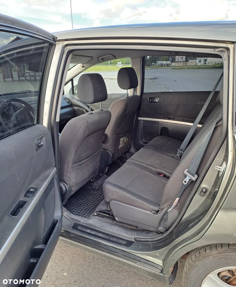Toyota Corolla Verso 2.2 D-4D Sol + 7os - 9