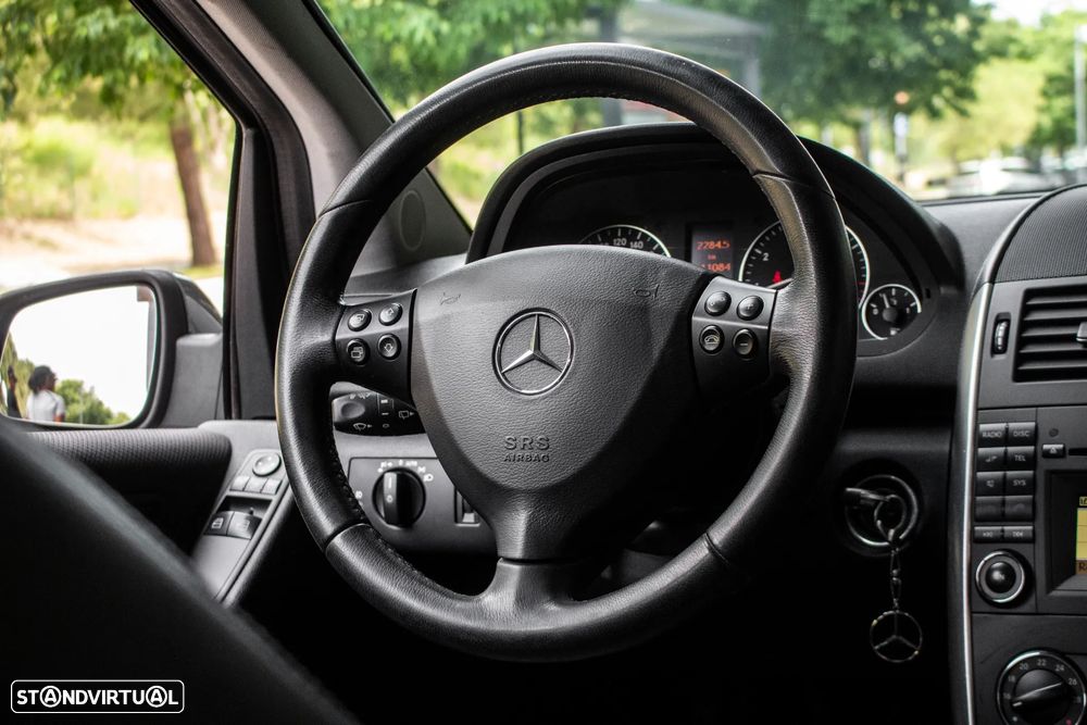 Mercedes-Benz A 160 Elegance - 32