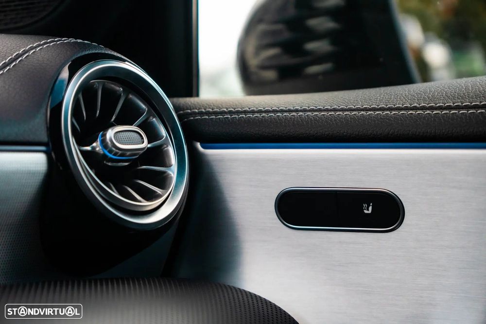 Mercedes-Benz A 250 e 8G-DCT Edition AMG Line - 28