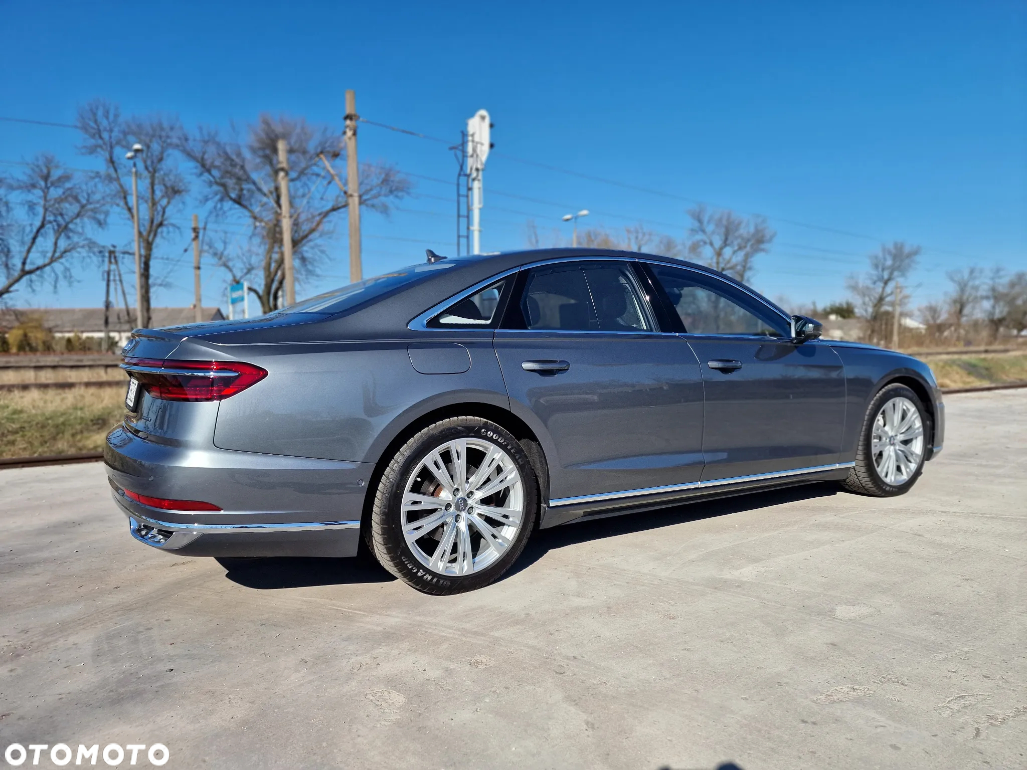 Audi A8 - 11