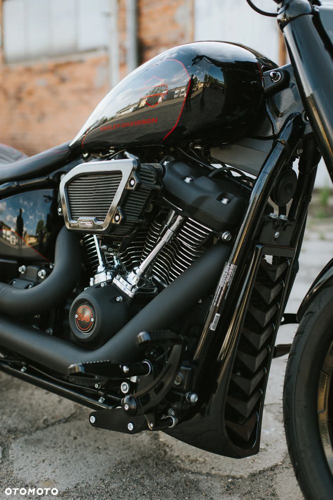 Harley-Davidson Softail Custom - 10