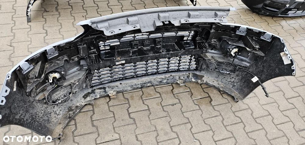 Citroen C3 Picasso zderzak przód przedni   KTHC - 7