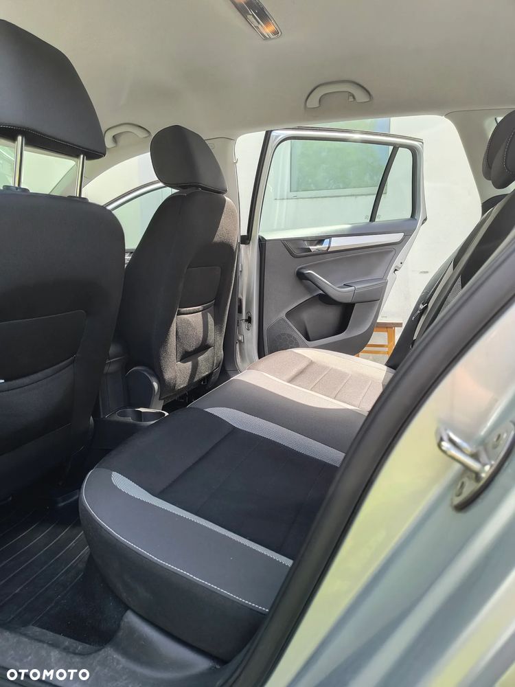 Skoda RAPID 1.0 TSI Active - 3