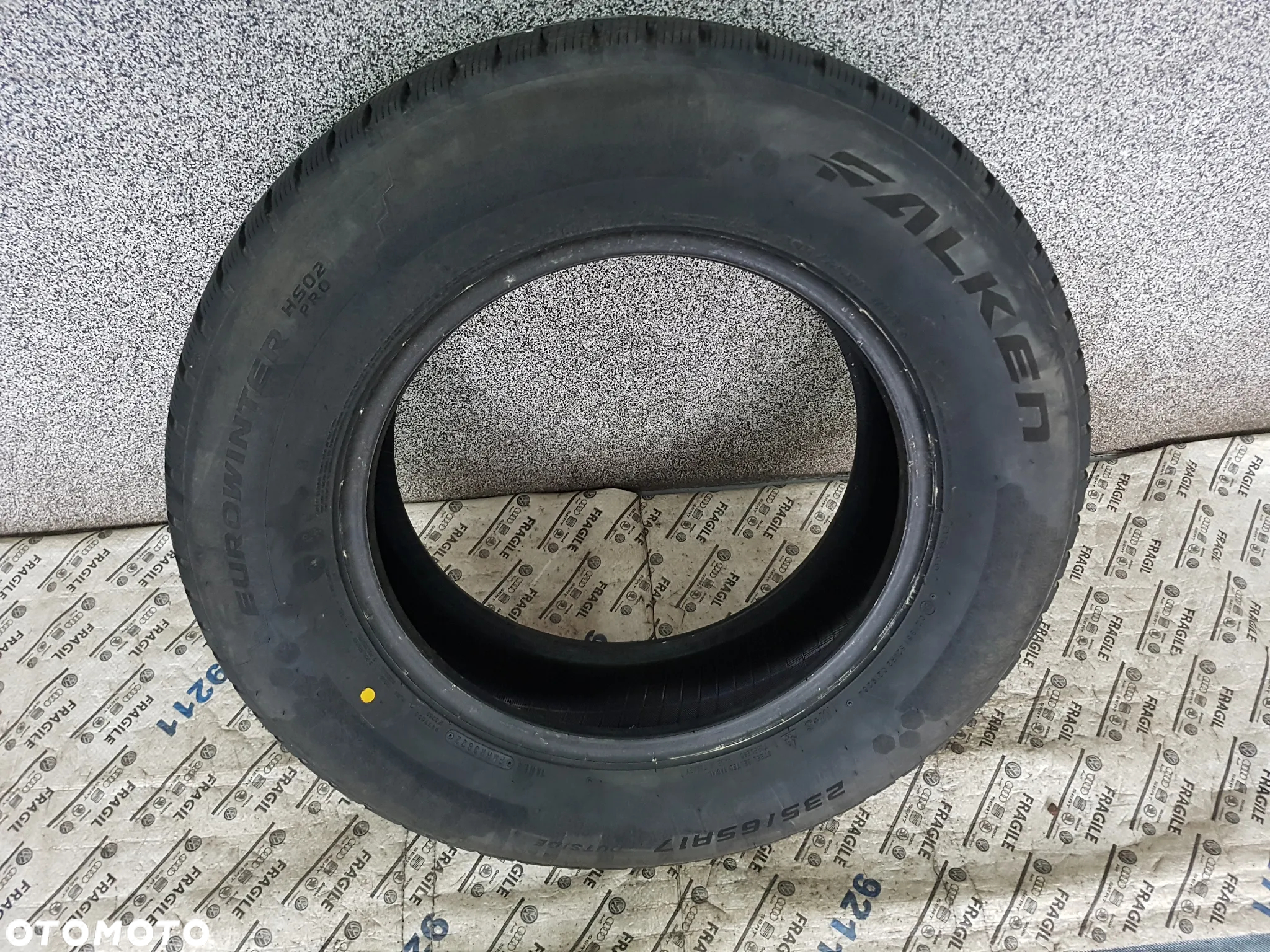OPONA FALKEN EUROWINTER HS02PRO  235/65R17  235/65/17 - 11