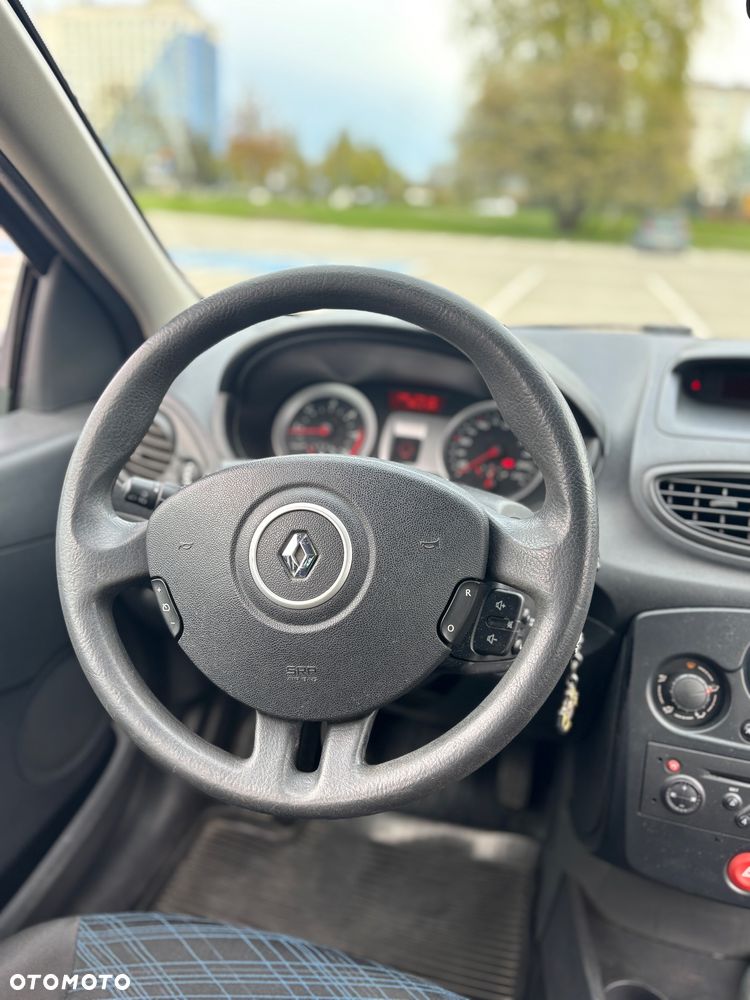 Renault Clio 1.5 dCi 70 Expression - 12