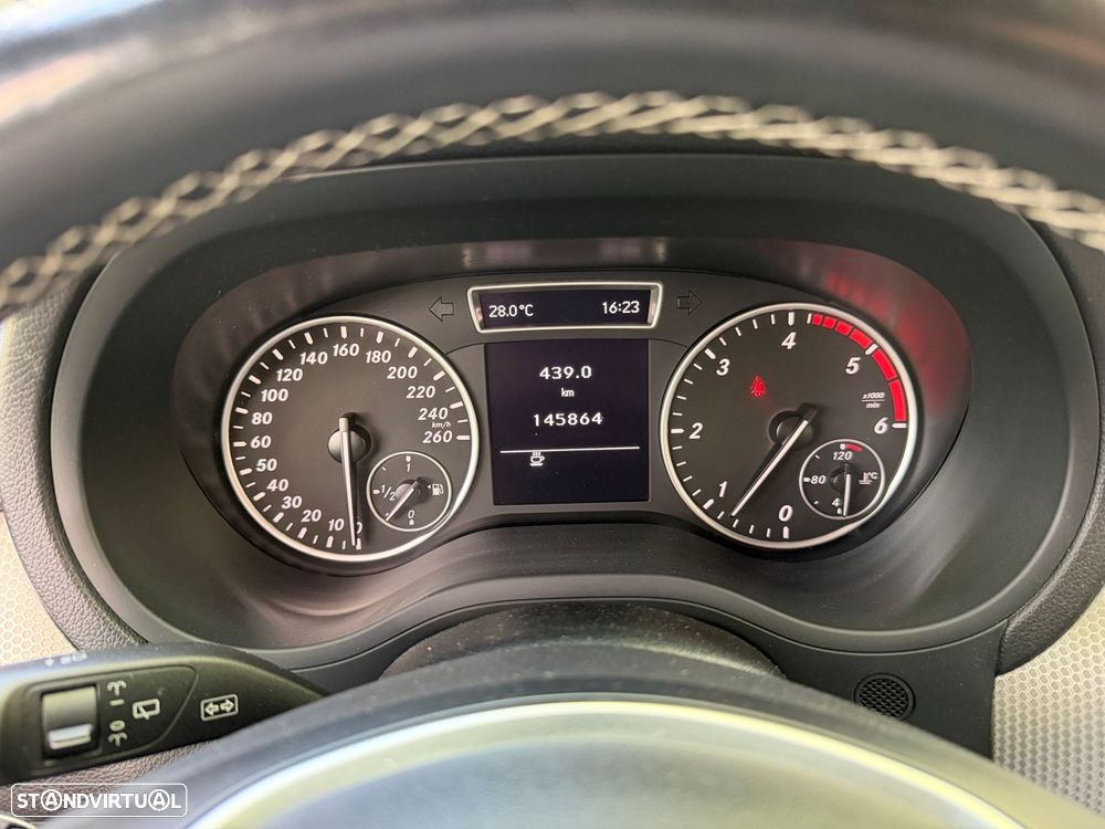 Mercedes-Benz B 200 CDI BlueEFFICIENCY - 11