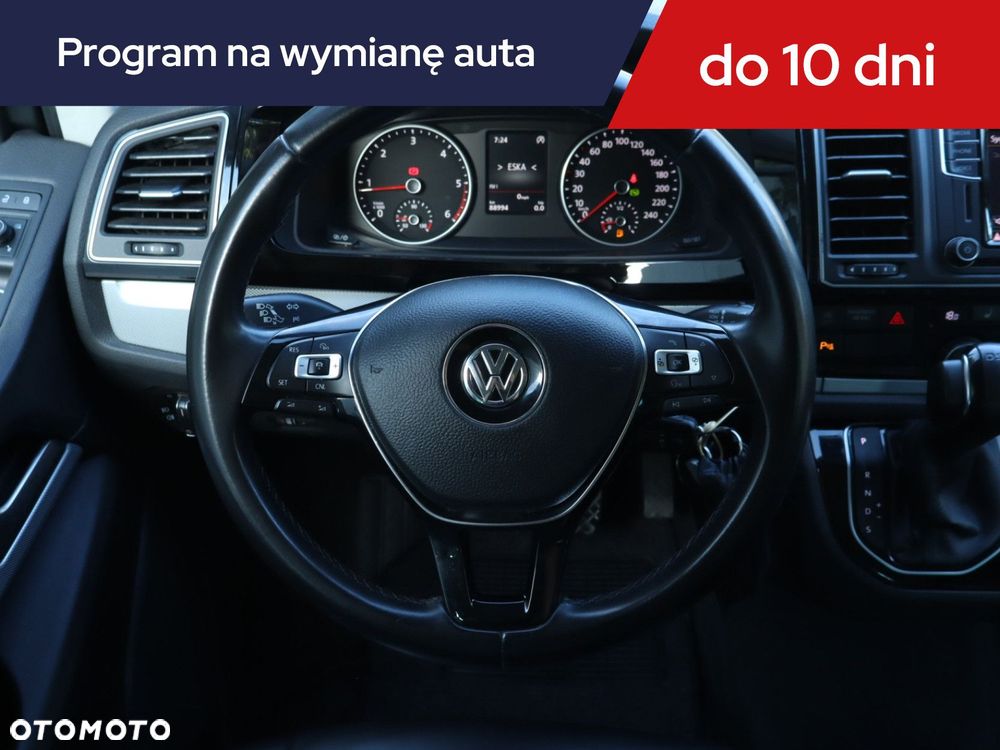 Volkswagen Multivan - 22
